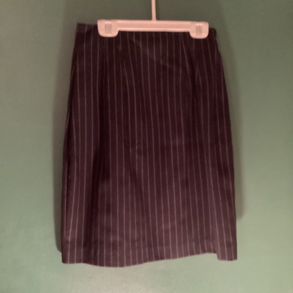 2 separate 2 piece womens dress suits - Picture 2 of 4